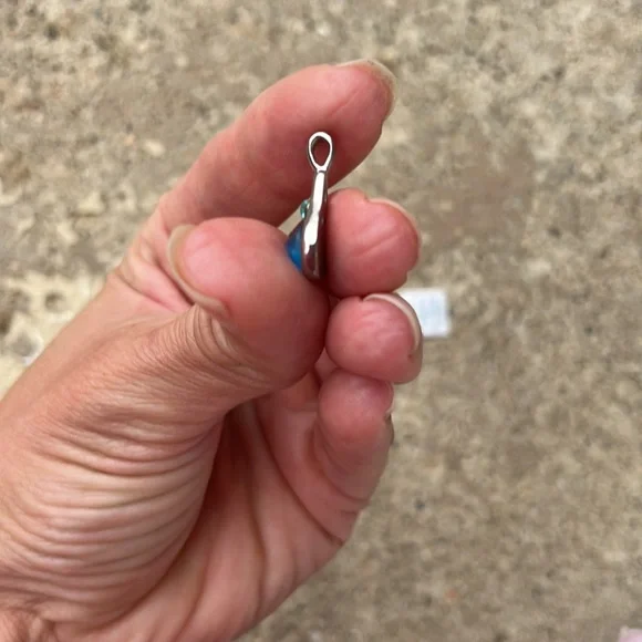 2 Lia Sophia necklace pendants - Picture 4 of 11